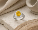 Bague Citrine homme en argent dans une ambiance naturelle