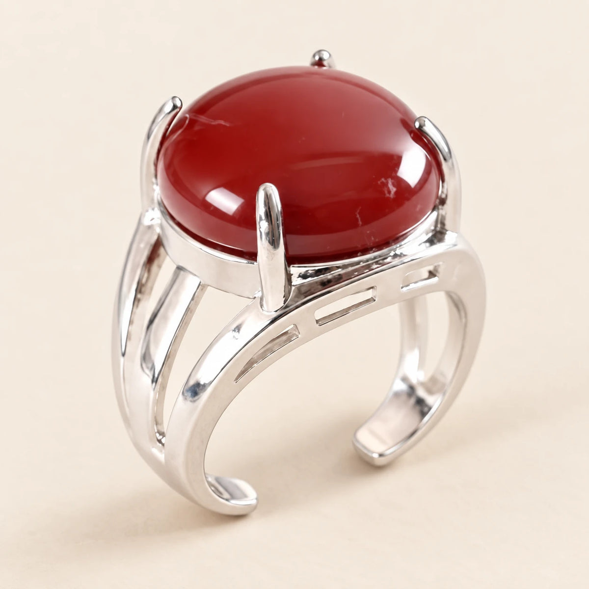 Bague réglable avec cabochon rond en Cornaline rouge